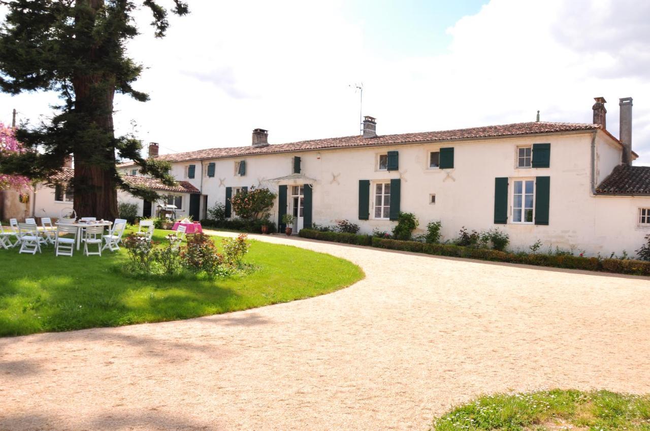 Le Logis Du Plessis Bed and Breakfast Chaniers Buitenkant foto